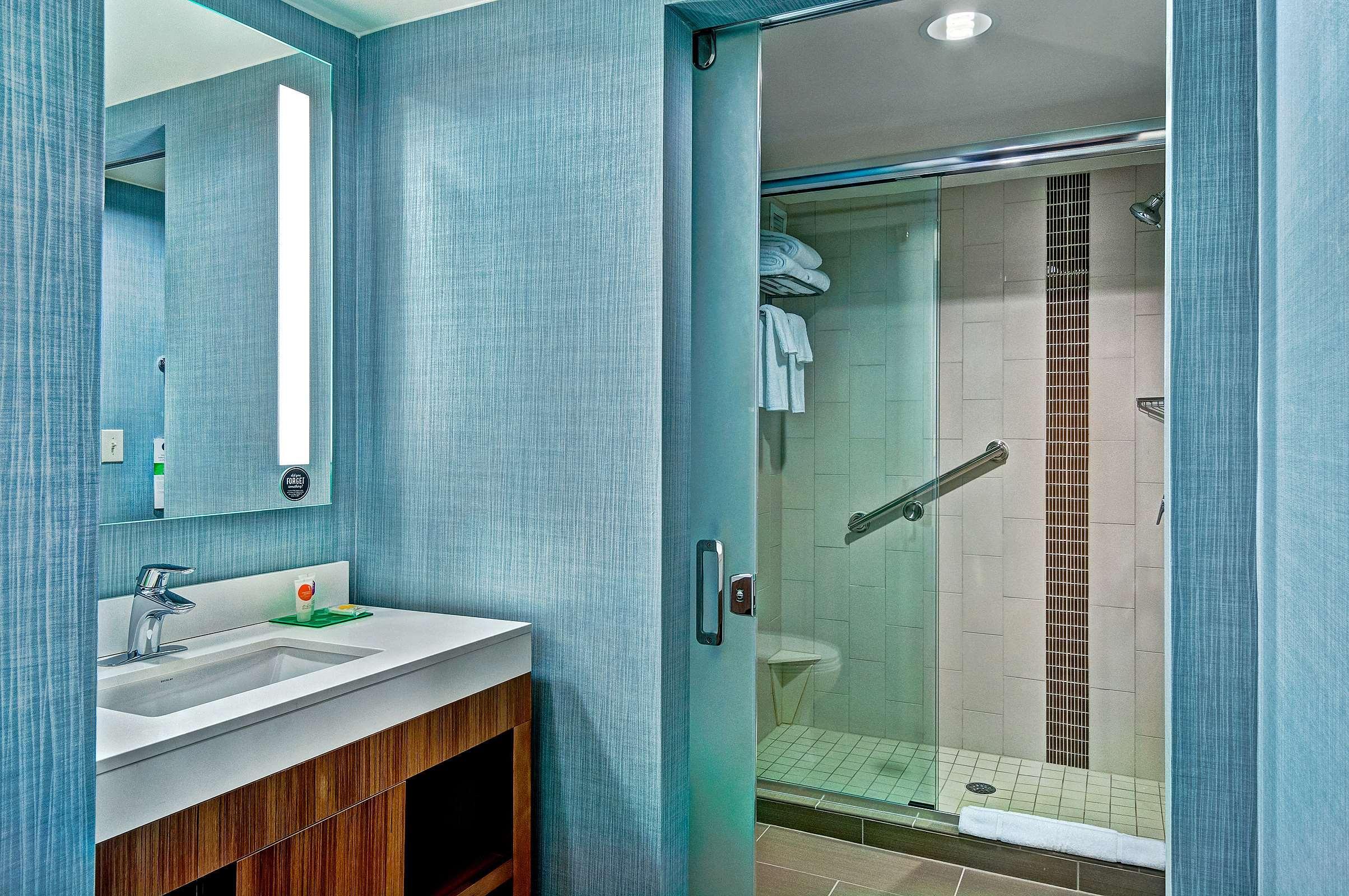 Hyatt Place Fredericksburg At Mary Washington Bagian luar foto