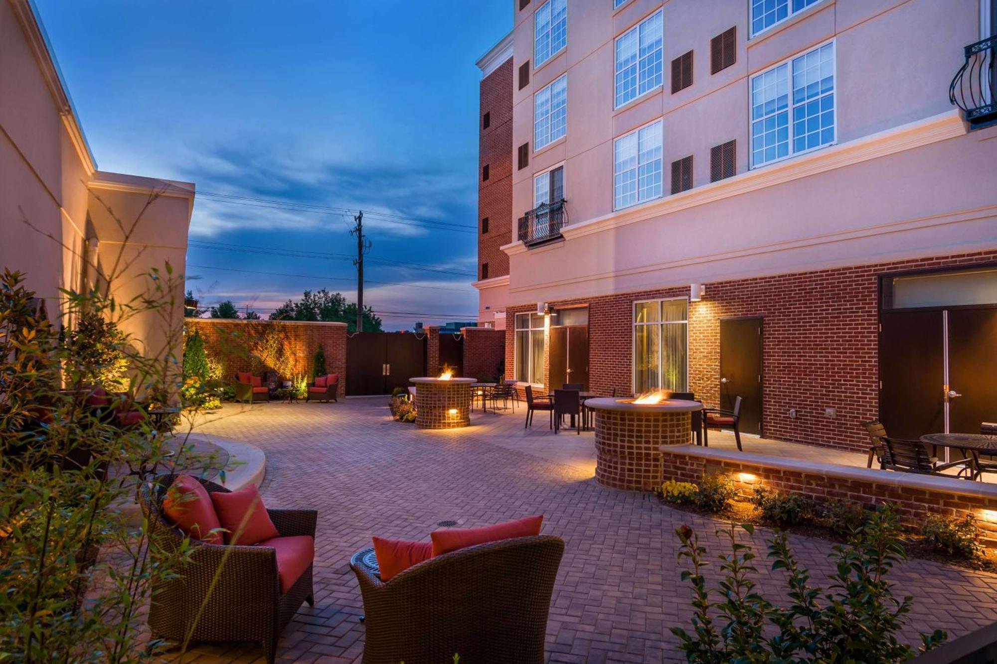 Hyatt Place Fredericksburg At Mary Washington Bagian luar foto