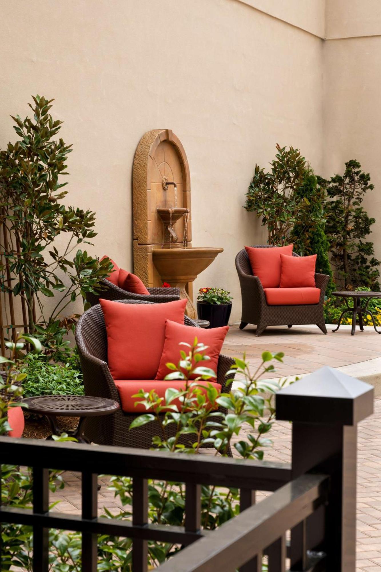 Hyatt Place Fredericksburg At Mary Washington Bagian luar foto