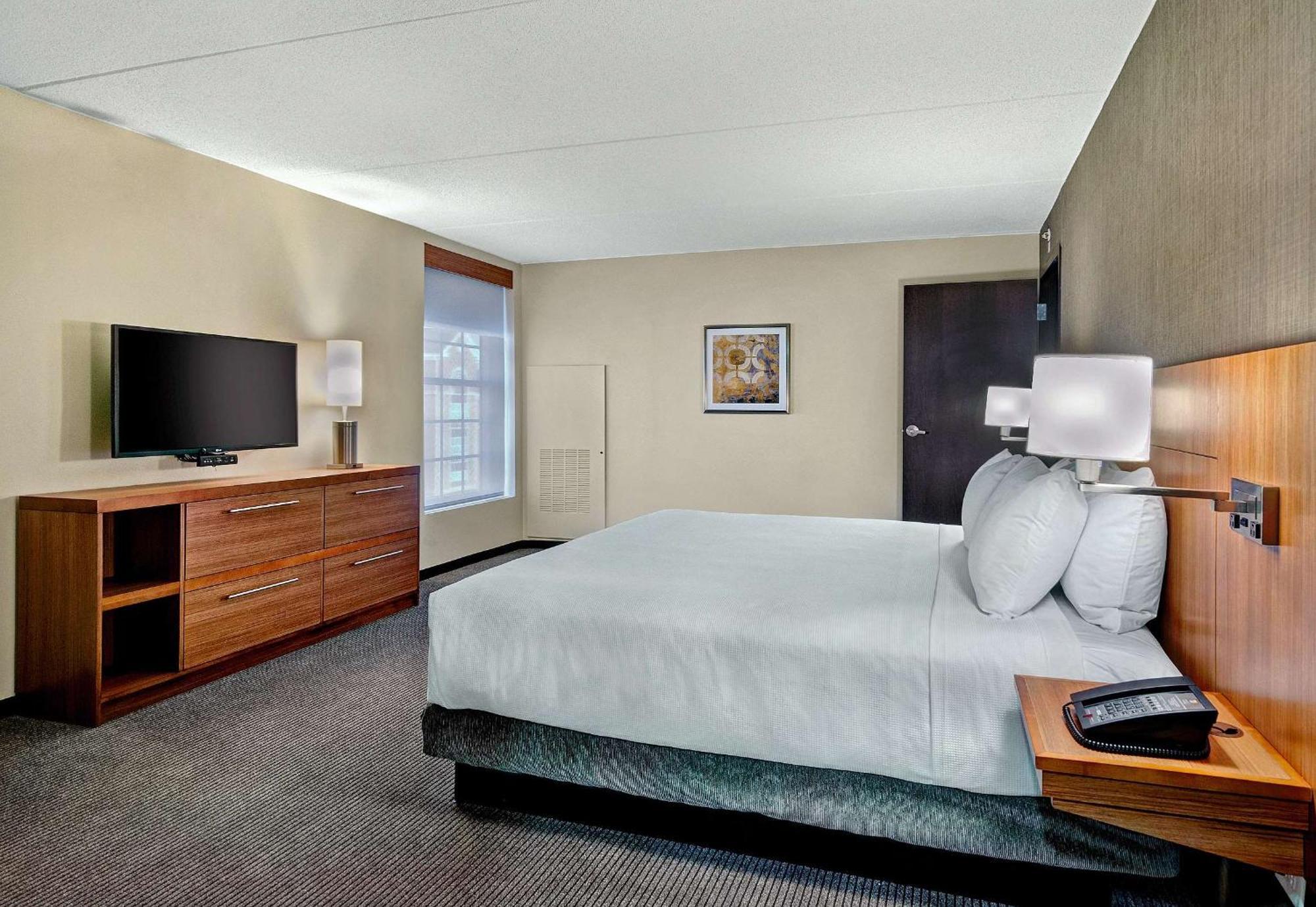 Hyatt Place Fredericksburg At Mary Washington Bagian luar foto